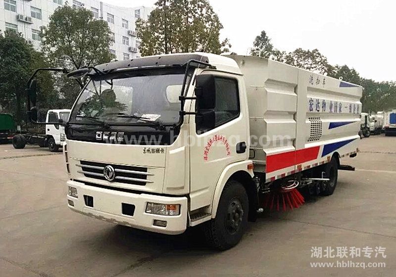 东风大多利卡洗扫车2