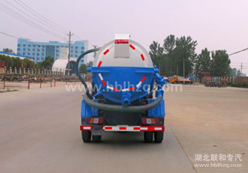 福田康瑞吸污车