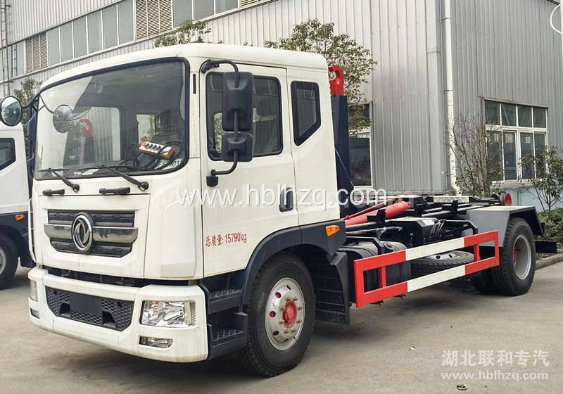 东风d9勾臂垃圾车