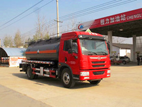 解放单桥10吨盐酸化工液体运输车