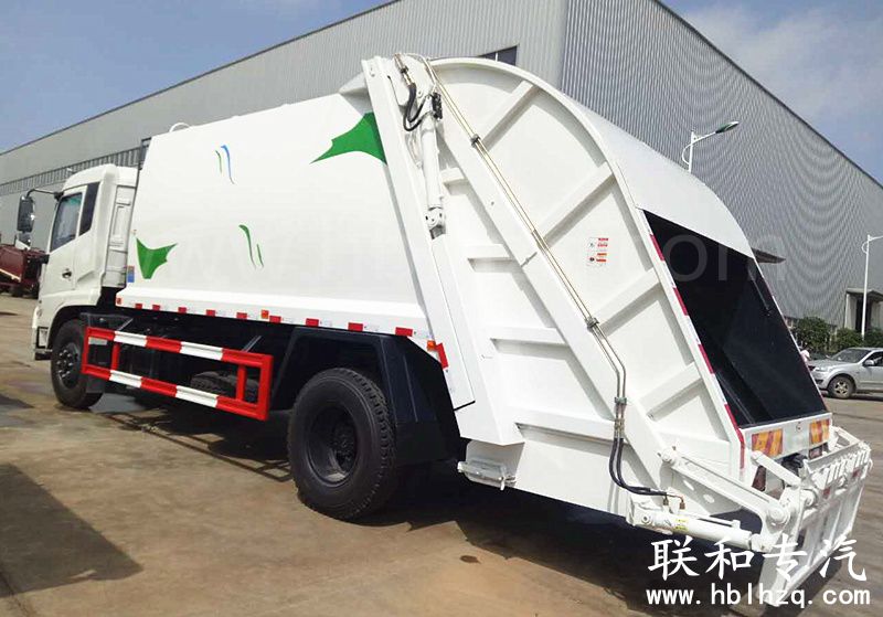 河南郑州东风天锦14方10吨压缩式垃圾车发车