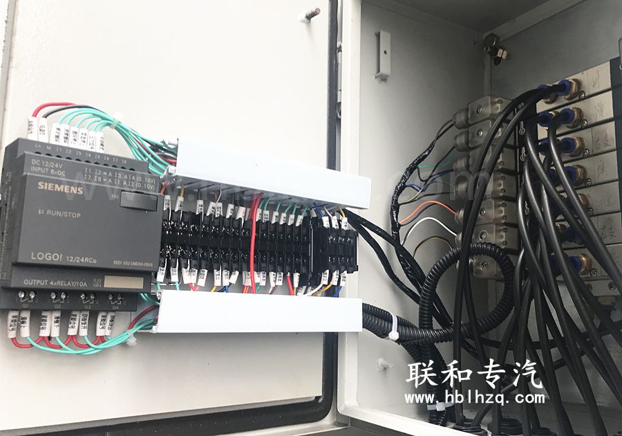 东风天锦带摆臂14方压缩式垃圾车带PLC自动控制