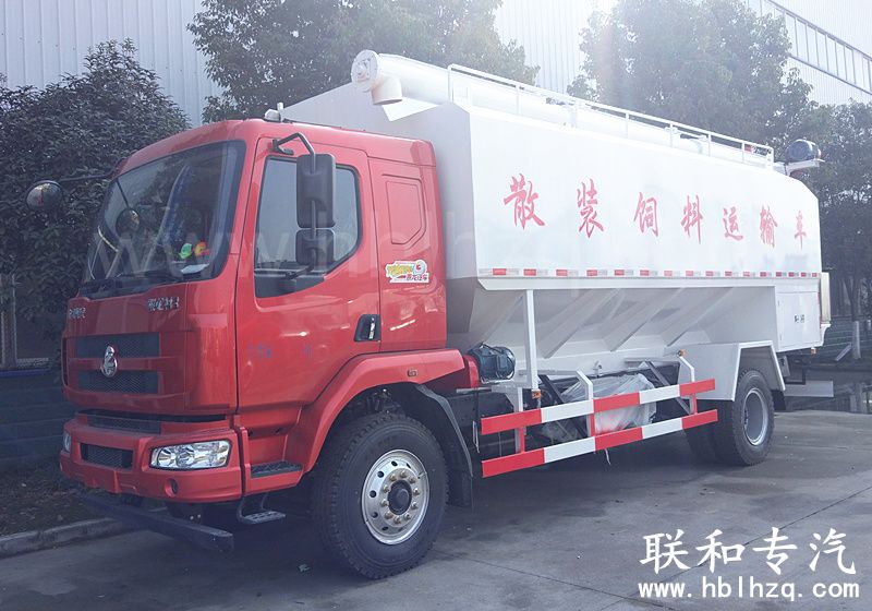 柳汽乘龙27方散装饲料车2