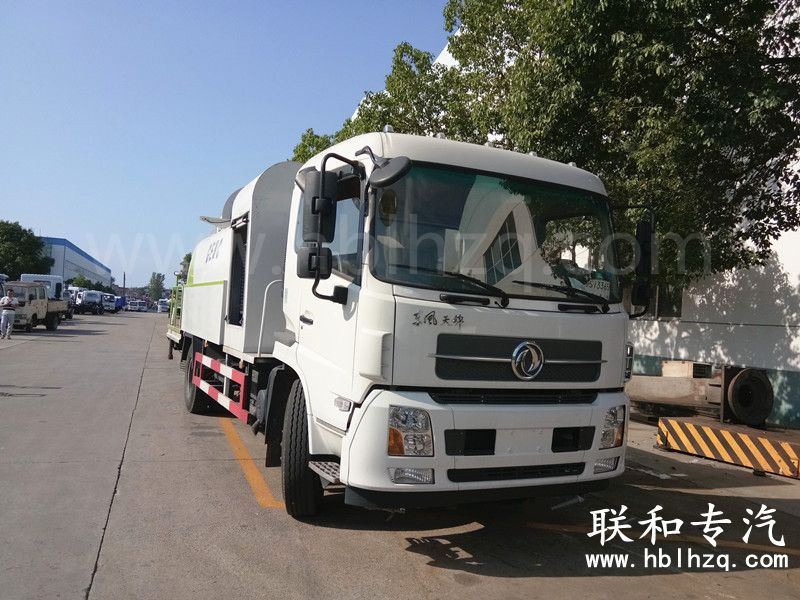 东风天锦10吨抑尘车