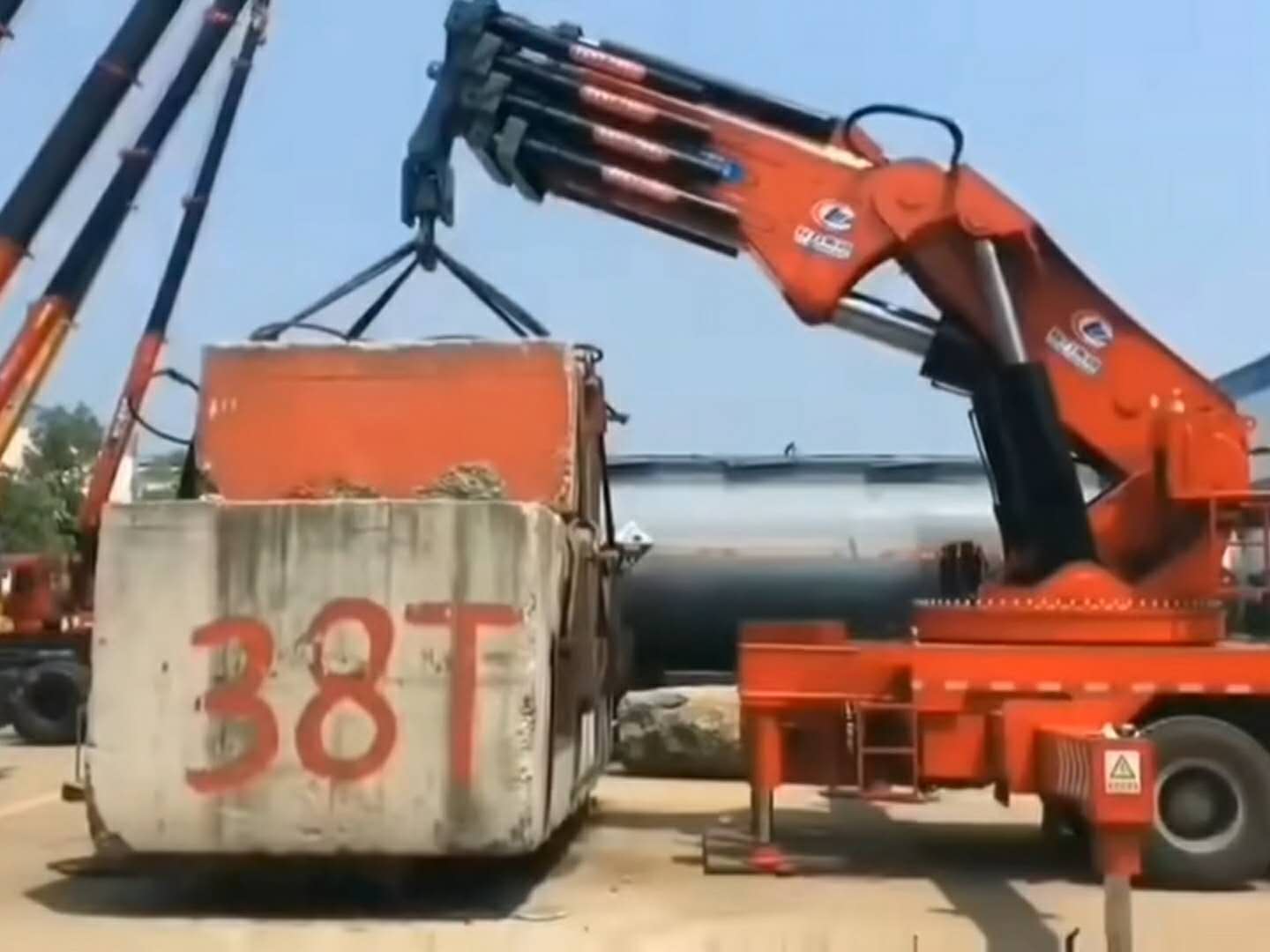 重型吊机试车视频视频