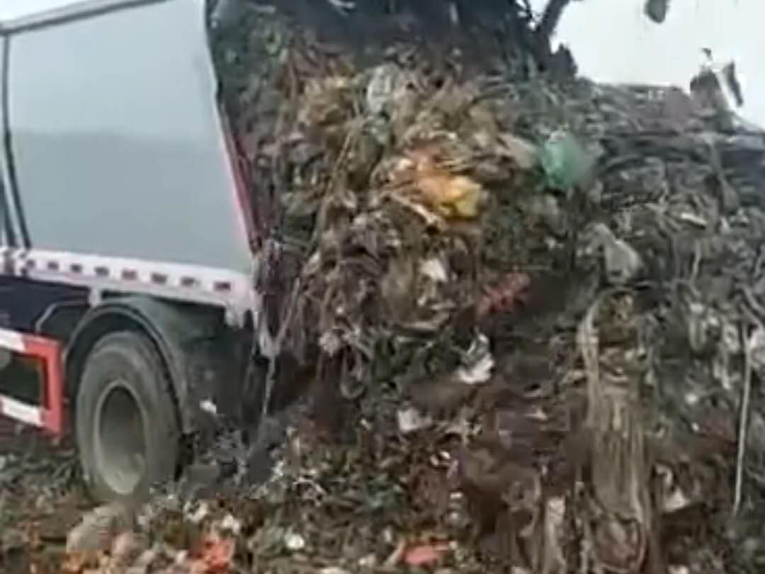 这个8方压缩垃圾车装载量还满意吗视频