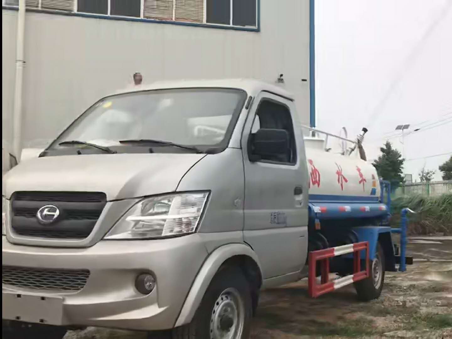 昌河汽油洒水车喷水压力视频