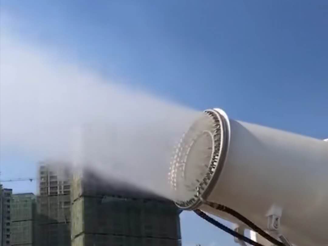 120米雾炮机组风力强劲视频