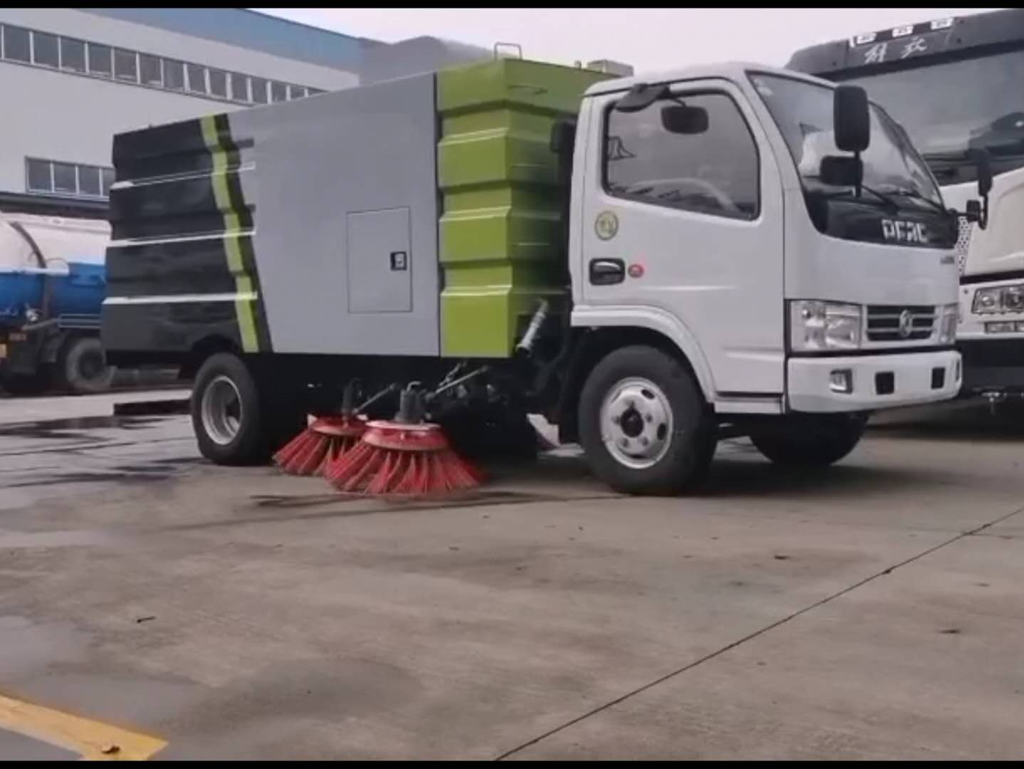 东风小型扫路车测试